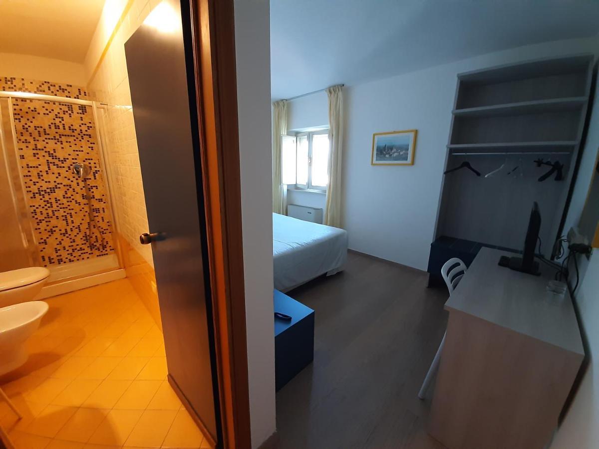 Elba Hotel Rosignano Solvay Buitenkant foto