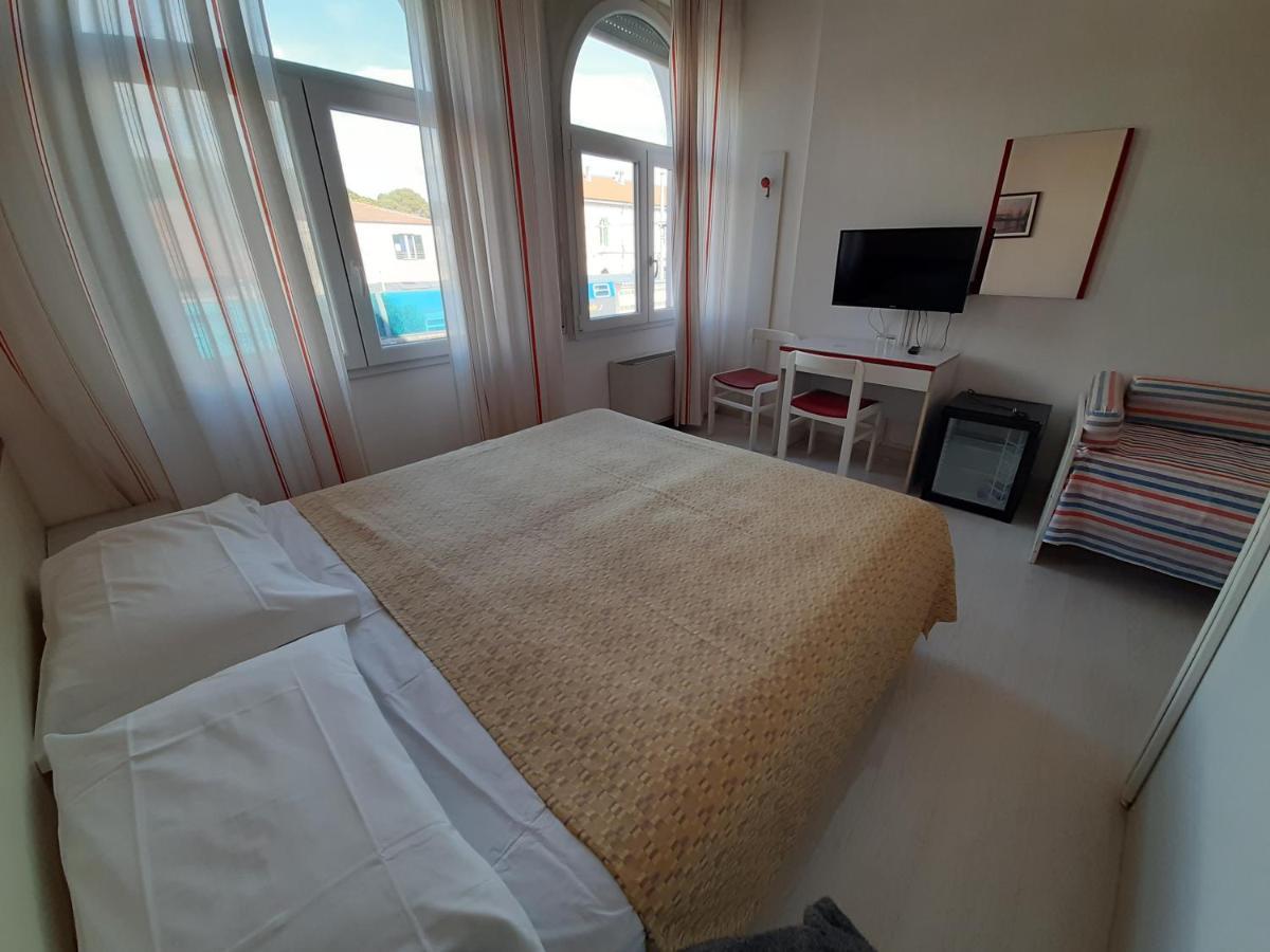 Elba Hotel Rosignano Solvay Buitenkant foto