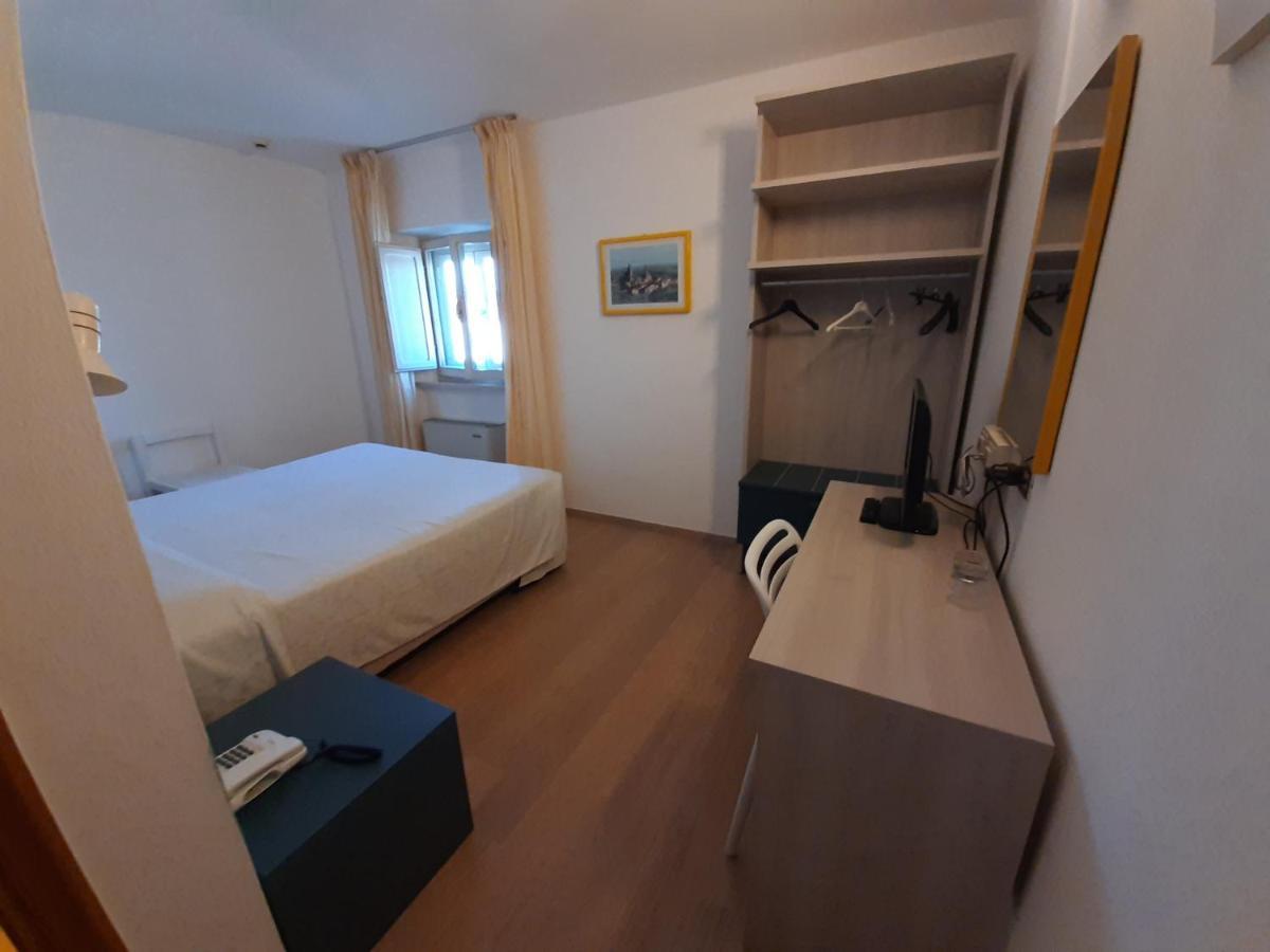 Elba Hotel Rosignano Solvay Buitenkant foto
