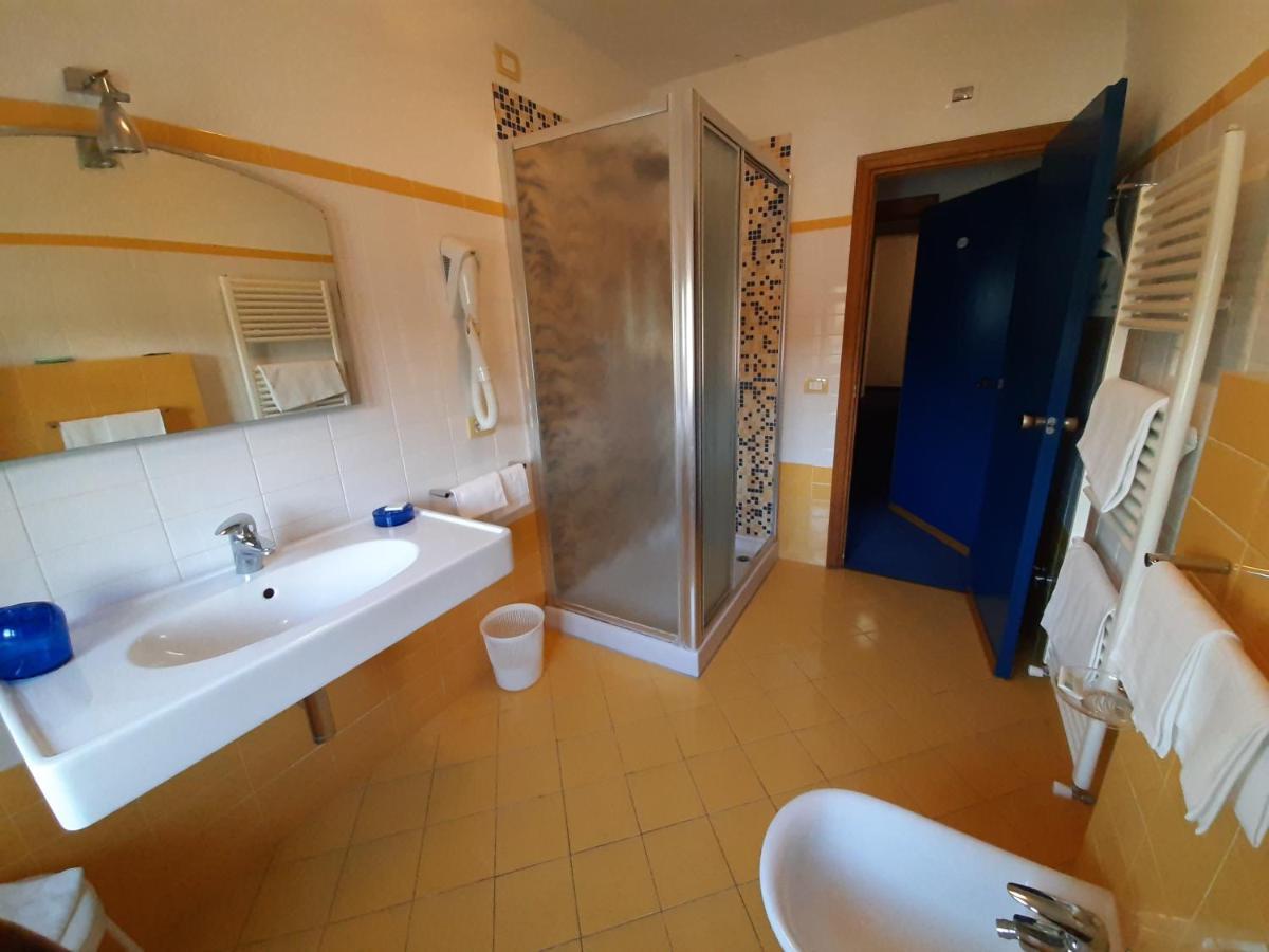 Elba Hotel Rosignano Solvay Buitenkant foto