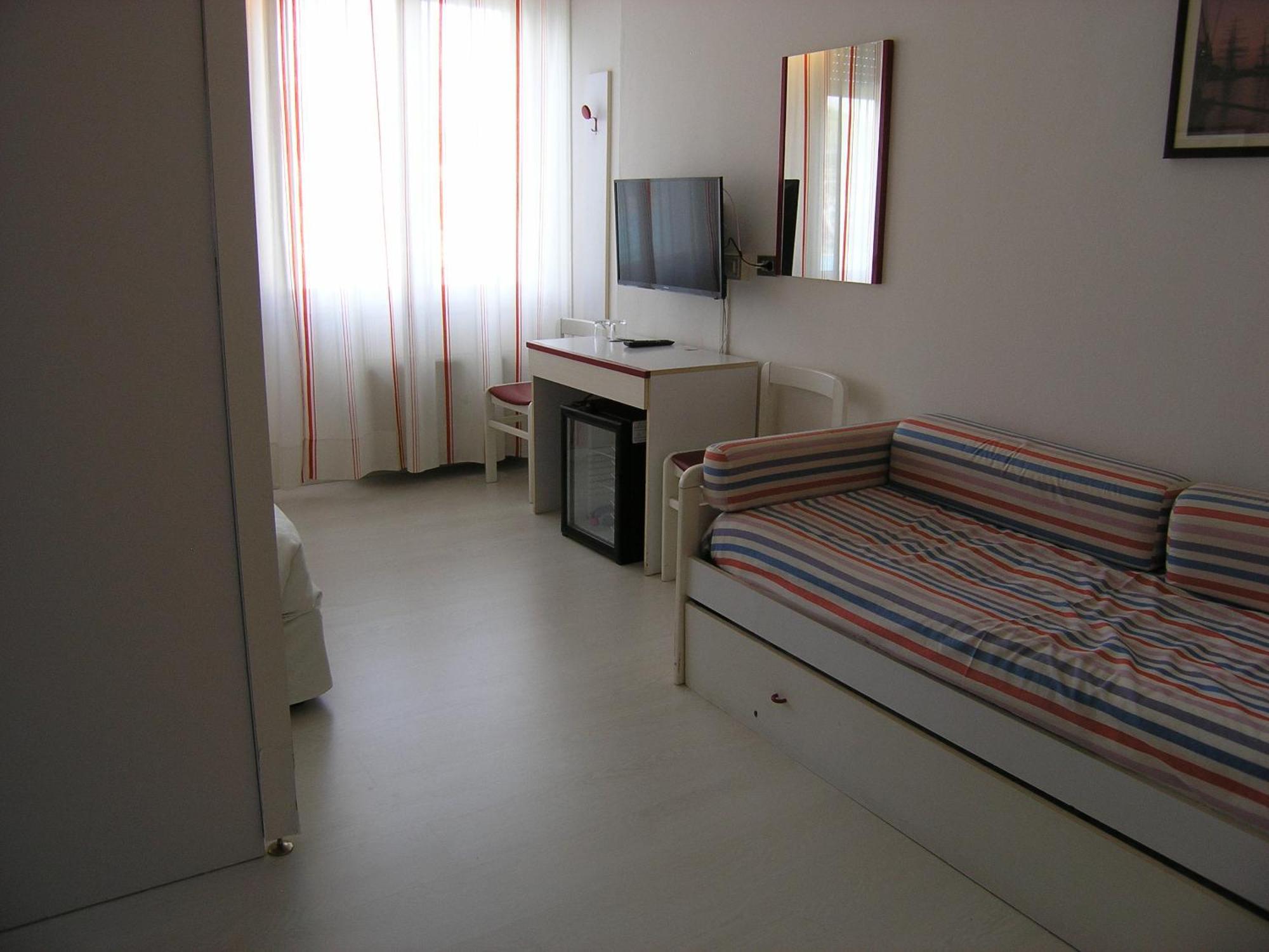 Elba Hotel Rosignano Solvay Kamer foto