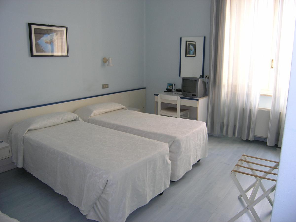 Elba Hotel Rosignano Solvay Buitenkant foto