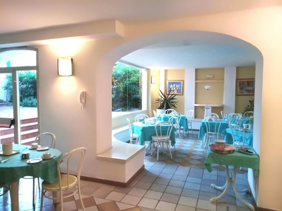 Elba Hotel Rosignano Solvay Buitenkant foto